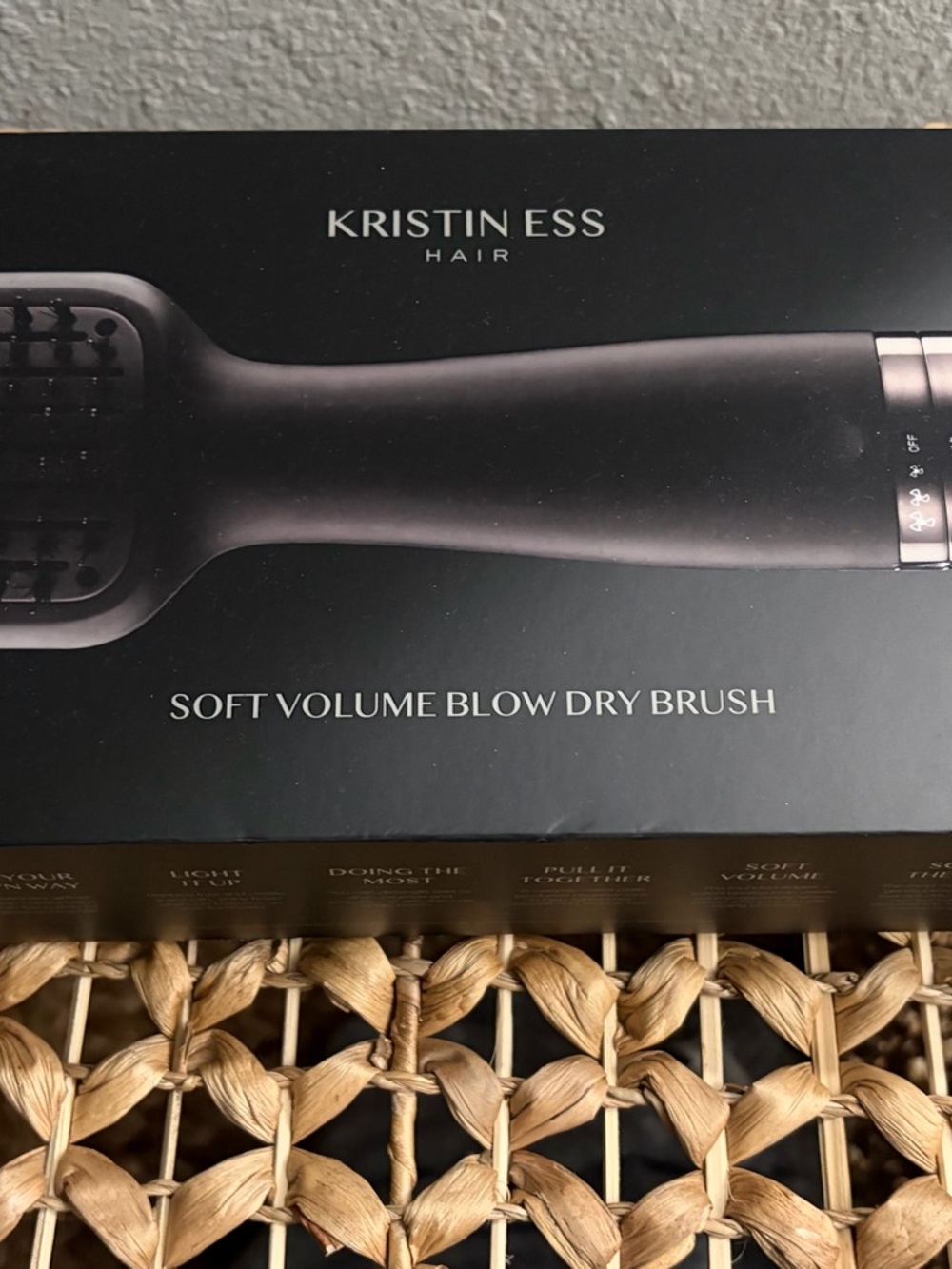 KRISTIN ESS Soft Volume Blow Dry Brush - Black